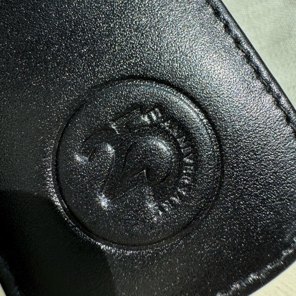 Visconti Black Leather Pen Case - Picture 2 of 6